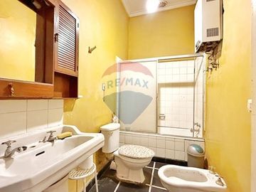 Vive y Rentabiliza! 2 casas, pasos metro Cumming