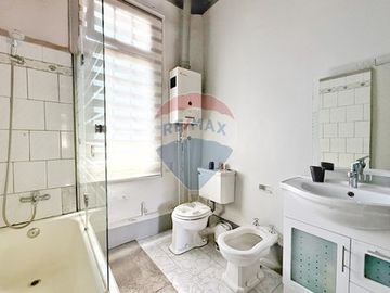 Vive y Rentabiliza! 2 casas, pasos metro Cumming