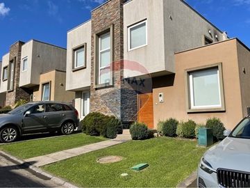 Hermosa Casa en Condominio Marsella Botrolhue