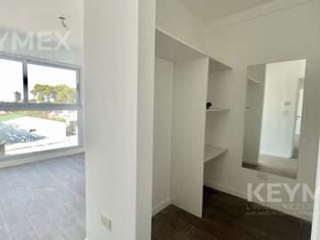 Venta Departamento San Isidro balcon al frente piso entero 2 cocheras oportunidad