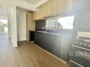 Venta Departamento San Isidro balcon al frente piso entero 2 cocheras oportunidad