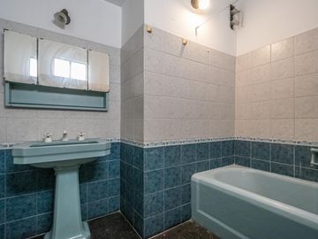 Venta departamento 4 ambientes con terraza en Flores