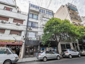 Venta departamento 4 ambientes con terraza en Flores