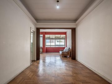 Venta departamento 4 ambientes con terraza en Flores
