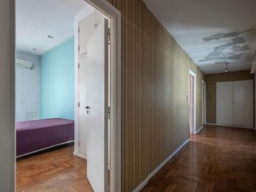 Venta departamento 4 ambientes con terraza en Flores