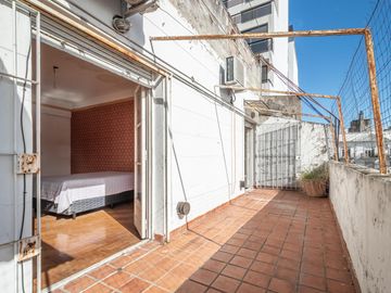 Venta departamento 4 ambientes con terraza en Flores