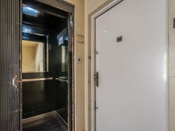 Venta departamento 4 ambientes con terraza en Flores
