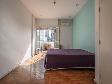 Venta departamento 4 ambientes con terraza en Flores