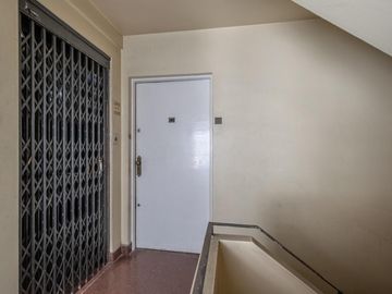 Venta departamento 4 ambientes con terraza en Flores