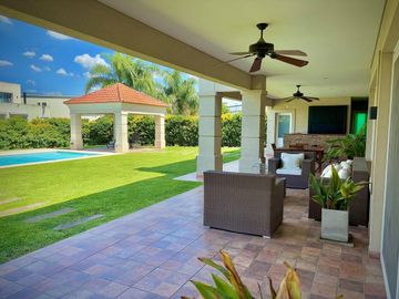 Chalet en venta en Barrio cerrado
