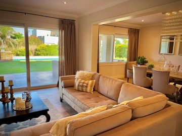 Chalet en venta en Barrio cerrado
