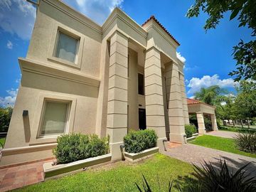 Chalet en venta en Barrio cerrado