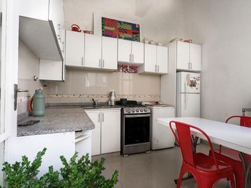 VENTA DE DEPARTAMETO DE 3 AMBIENTES ANTIGUO