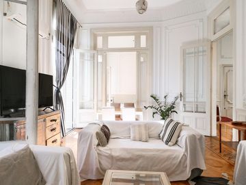 VENTA DE DEPARTAMETO DE 3 AMBIENTES ANTIGUO