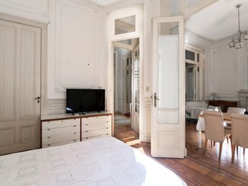 VENTA DE DEPARTAMETO DE 3 AMBIENTES ANTIGUO