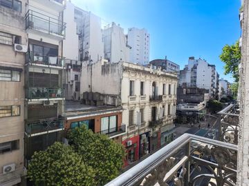 VENTA DE DEPARTAMETO DE 3 AMBIENTES ANTIGUO