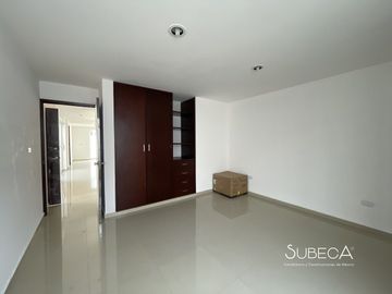 Preciosa Casa en Venta en Fraccionamiento Privado Coatepec.