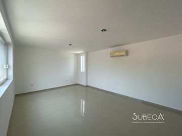 Preciosa Casa en Venta en Fraccionamiento Privado Coatepec.