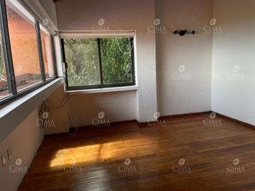 VENTA CASA EN EL BOSQUE CON SEGURIDAD EN CUERNAVACA - V370