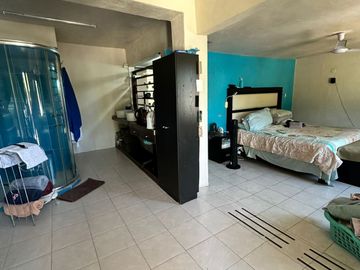 Casa amplia en venta con excelente distribución y gran potencial
