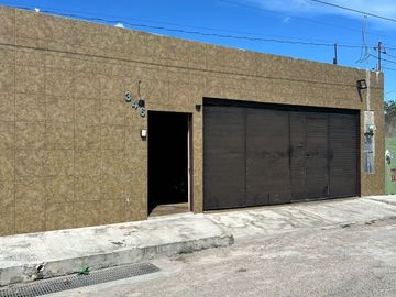 Casa amplia en venta con excelente distribución y gran potencial