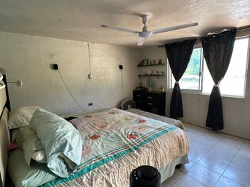 Casa amplia en venta con excelente distribución y gran potencial