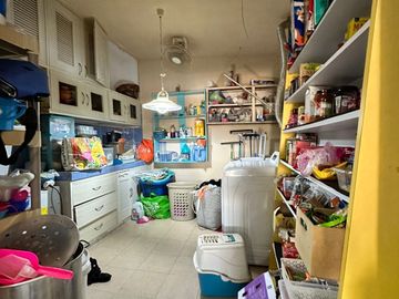 Casa amplia en venta con excelente distribución y gran potencial