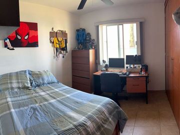 CASA EN VENTA EN BOSQUES DE SANTA ANITA