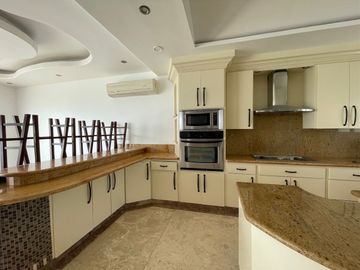 VENTA DE CASA EN REAL MEDITERRANEO