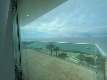 VENTA DE CASA EN REAL MEDITERRANEO