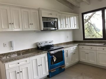 Venta o renta de casa en Club de Golf Los Encinos.