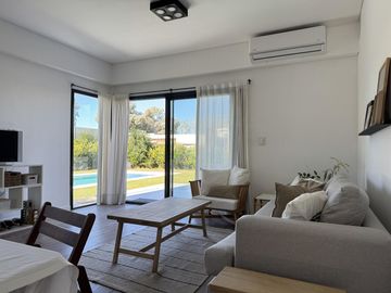 Casa en Venta 4 ambientes, en San Ramón, Pilar del Este