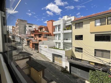 VENTA Departamento de 2 dormitorios en Urb. Lomas de Monteserrin