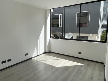 VENTA Departamento de 2 dormitorios en Urb. Lomas de Monteserrin