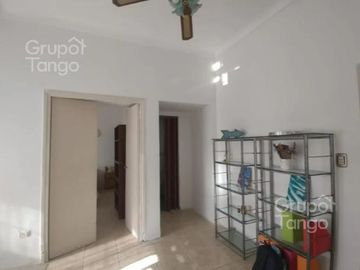 Venta Departamento 2 Ambientes en Olivos Primer Piso