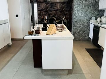 VENTA DE DEPARTAMENTO EN CUMBRES DEL LAGO JURIQUILLA