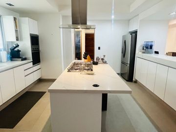 VENTA DE DEPARTAMENTO EN CUMBRES DEL LAGO JURIQUILLA