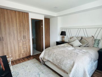 VENTA DE DEPARTAMENTO EN CUMBRES DEL LAGO JURIQUILLA