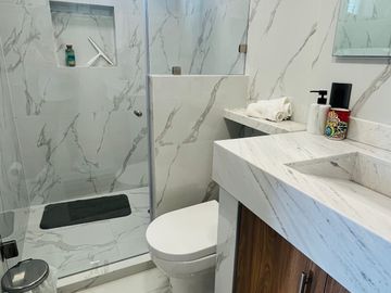 VENTA DE DEPARTAMENTO EN CUMBRES DEL LAGO JURIQUILLA