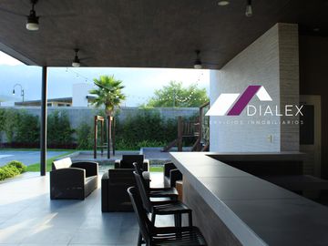 Casa en VENTA Fracc. Aires del Vergel CARRETERA NACIONAL en Monterrey 640 M2 Una planta