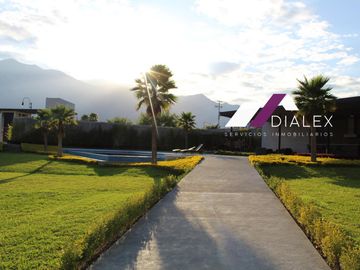 Casa en VENTA Fracc. Aires del Vergel CARRETERA NACIONAL en Monterrey 640 M2 Una planta