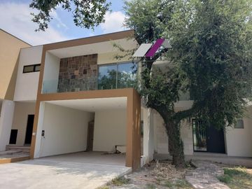 La Joya Privada Residencial -CARRETERA NACIONAL- Casa en Venta Monterrey N.L.