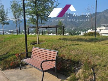 CASA en VENTA Fraccionamiento privado -CARRETERA NACIONAL- Monterrey 228 m2