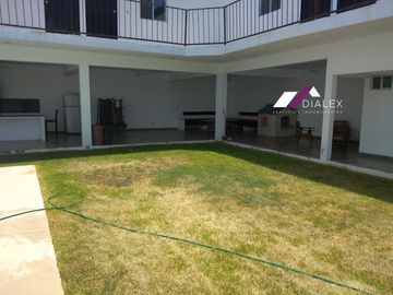 VENTA Quinta con terreno de 592 m2 -VALLE DE ZUAZUA- 3 Recámaras y 2 Baños