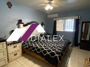 Casa VENTA Col. Villa del Río – ZONA CONTRY en MONERREY, Nuevo León - 4 Recámaras 330 m2