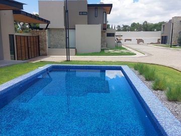 Casa nueva en venta en Tequisquiapan (1531)
