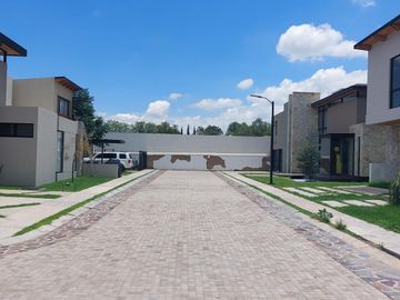 Casa nueva en venta en Tequisquiapan (1531)