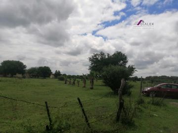Terreno en VENTA de 30,000 M2 (3 HECTARÉAS) - Cadereyta Jiménez, Nuevo León.