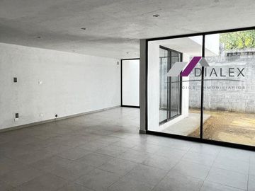 Fraccionamiento Bosques de San Pedro -CARRETERA NACIONAL- Casa en Venta Santiago 250 m2