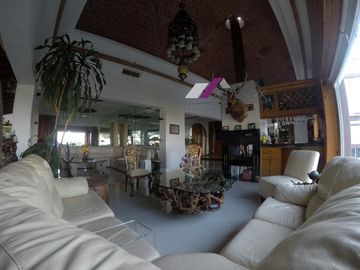 Residencia de 2,103 m2 en VENTA, Valle de San Ángel en San Pedro Garza García N.L.